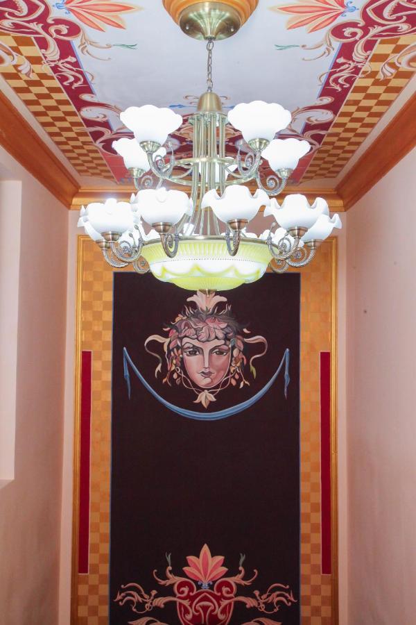 Kamelot Hotel Бухара Екстериор снимка