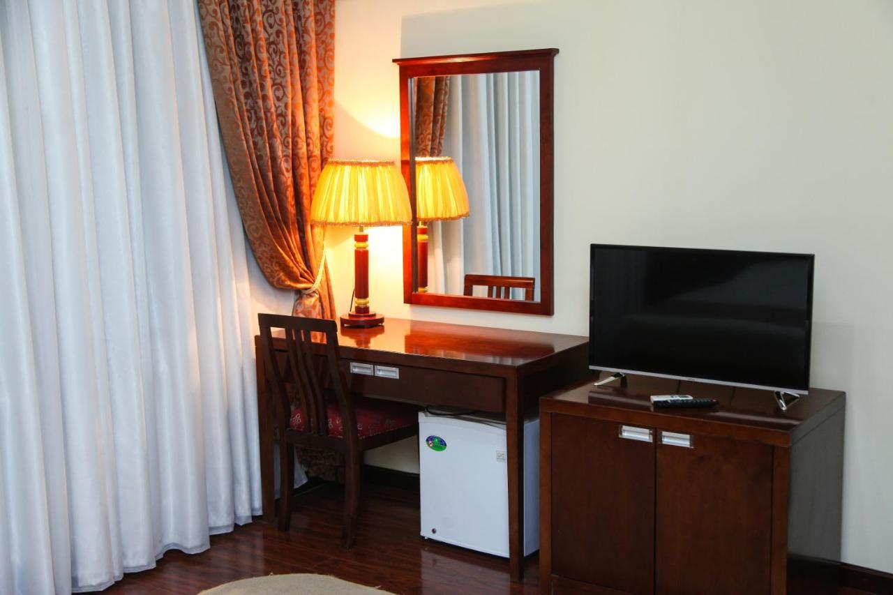 Kamelot Hotel Бухара Екстериор снимка
